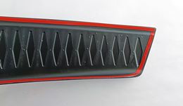 Накладки на внутренние части задних арок БЕЗ СКОТЧА Chevrolet Niva 2002-2008, Chevrolet Niva Bertone 2009-2019, Lada (ВАЗ) Niva 2020-2021, Niva Travel 2020-
